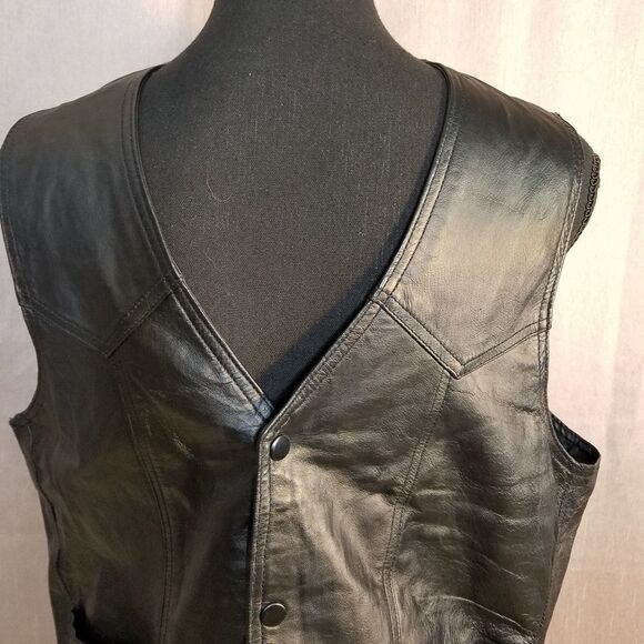 WILDA Snap Closure Leather Vest Large - Picture 2 of 8